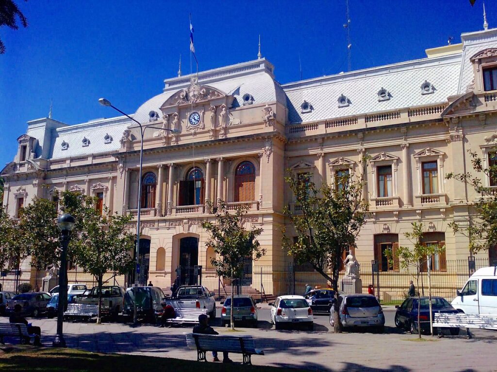 1200px-Casa_de_gobierno_de_Jujuy.jpg