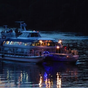 PASEO EN BOTE AL ATARDECER O CON LUNA LLENA - MEDIO DÍA
