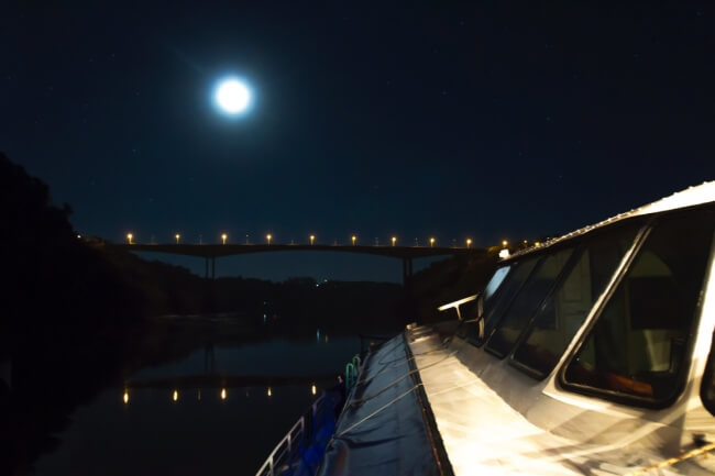 3095_Catamaran_luna_llena.jpg