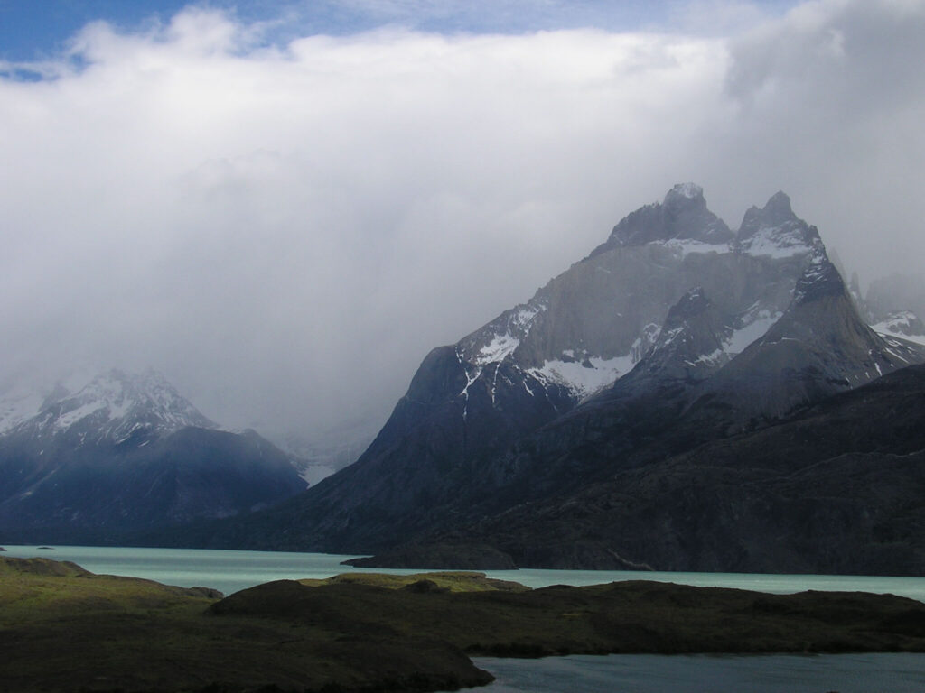 Lago-Nordenskjold-1.jpg