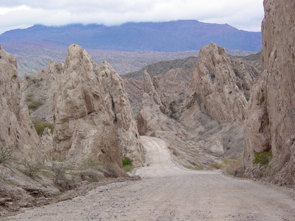 Quebrada_de_las_Flechas_-_Argentina.jpg