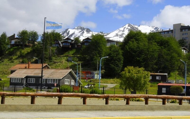 USHUAIA-CITY-3.jpg
